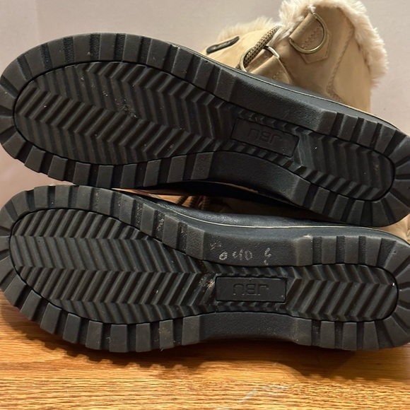 JBU by Jambu Bristol Womens 7.5 M Faux Fur Tan Ankle Boots Memory Foam - Picture 3 of 7